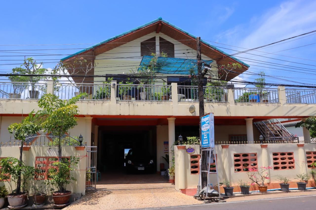 Ban Sulada Guest House Laem Ngop Exterior photo