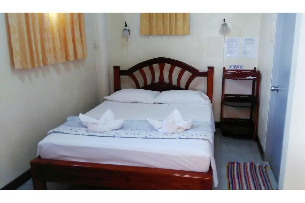 Ban Sulada Guest House Laem Ngop Exterior photo
