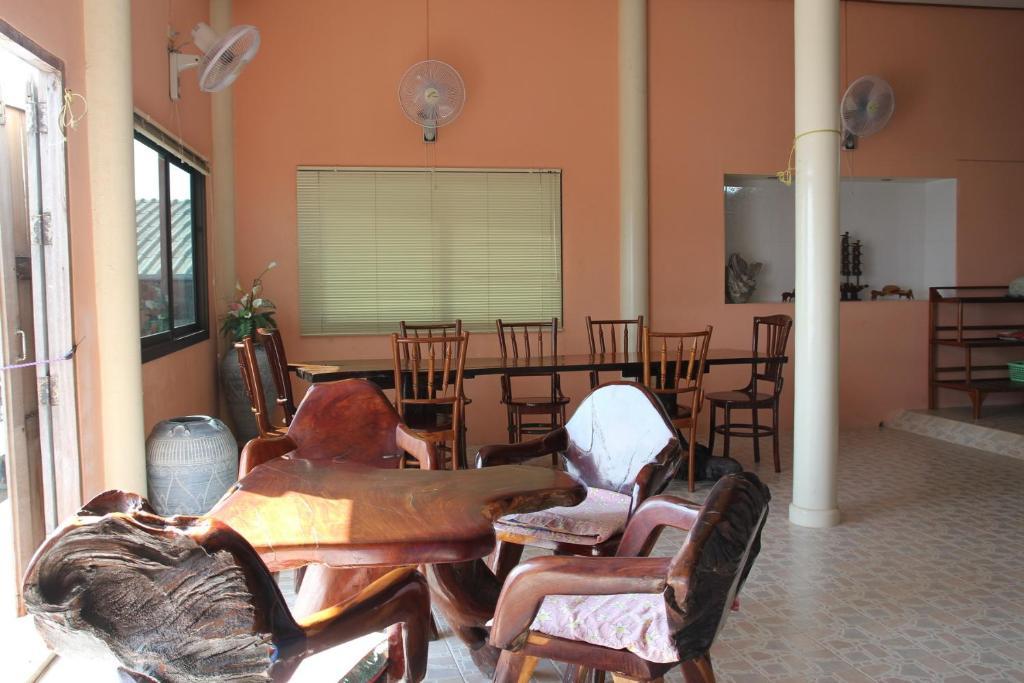 Ban Sulada Guest House Laem Ngop Exterior photo