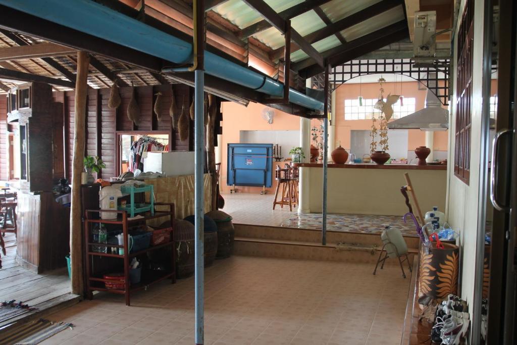 Ban Sulada Guest House Laem Ngop Exterior photo