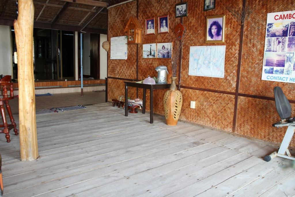 Ban Sulada Guest House Laem Ngop Exterior photo